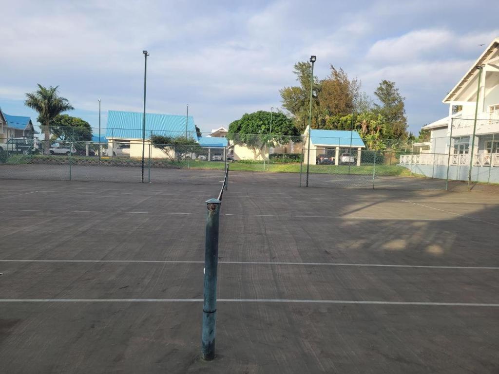 ポート・エドワード19 Montego Bay Caribbean Estateアパートメント エクステリア 写真